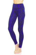 Load image into Gallery viewer, Therapy Animal Printed Legging
